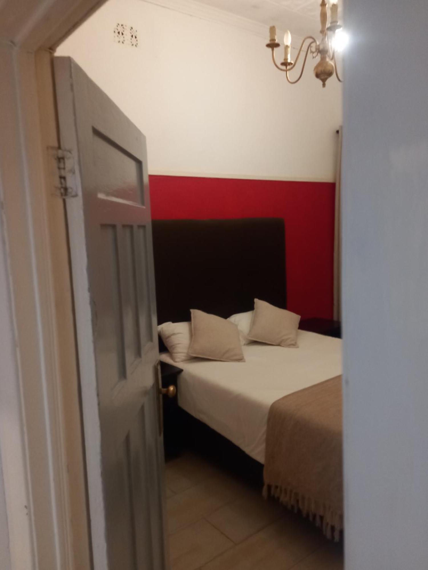 Choice Backpackers Lodge Bulawayo Εξωτερικό φωτογραφία