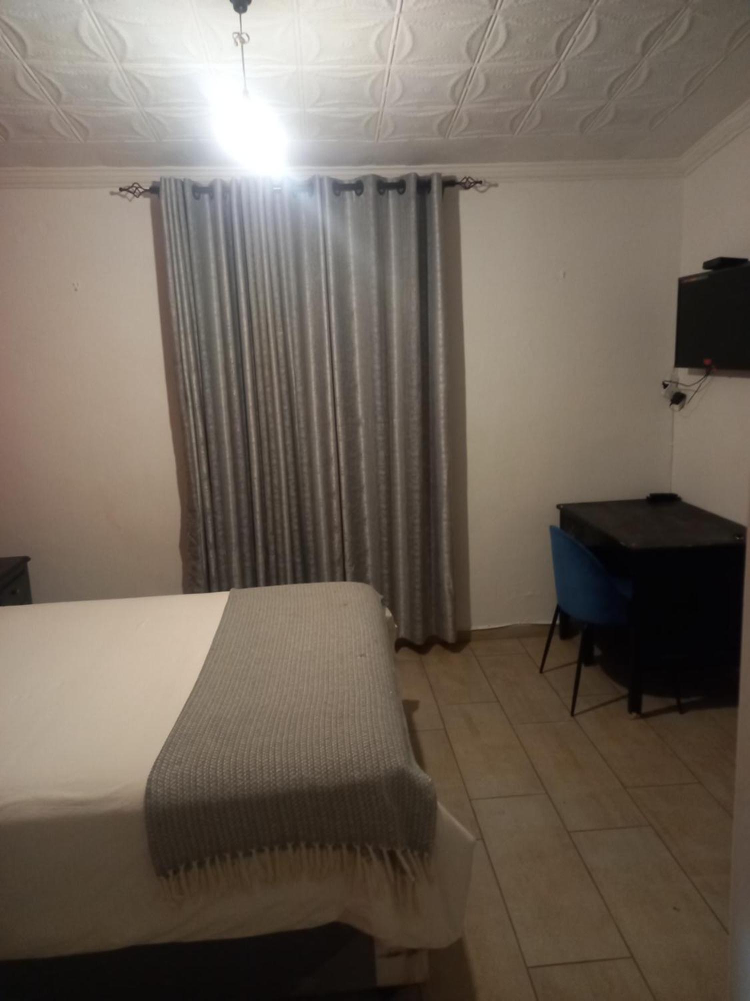 Choice Backpackers Lodge Bulawayo Εξωτερικό φωτογραφία